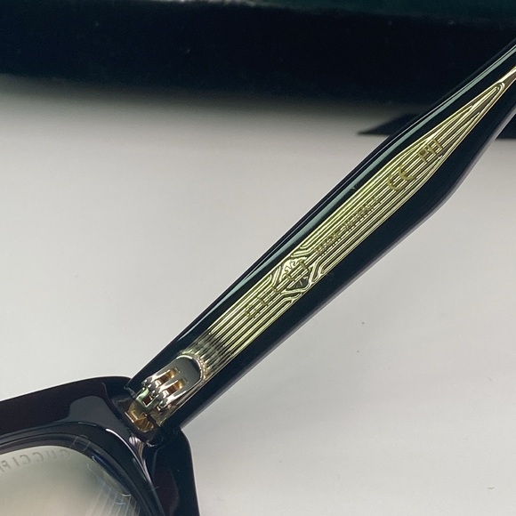 New Authentic Gucci Clear Photocromatic Cat Eye Ladies Sunglasses GG1083S 001 - Picture 12 of 17